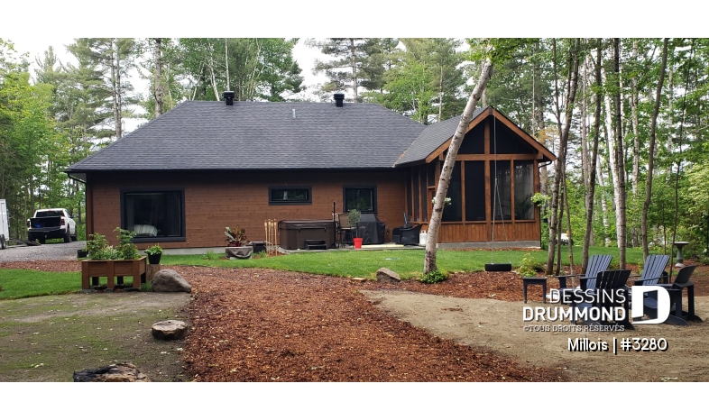 Photo Vue arrière - Millois